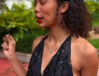 H1502013 Amigas foram brincar com padre, mais não esperavam pela atitude que ele teve (Part 2)