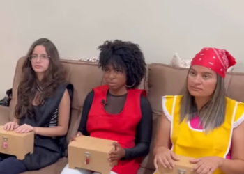 B0104010_Empresário deu uma grande recompensa melhor funcionária_part2.mp4