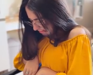 H1710002 Mãe tinha vergonha da condição da filha,só não esperava que mundo dá volta part2