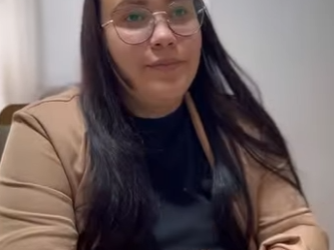 H2010006_Patroa humilha empregada sem saber que ela passava_part2.mp4