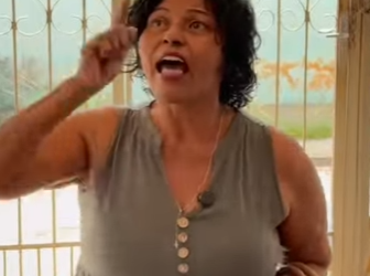 H2120003_Ele não deixou funcionária comer na mesa Acompanhe essa história_part2.mp4