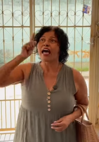 H2120003_Ele não deixou funcionária comer na mesa Acompanhe essa história_part2.mp4