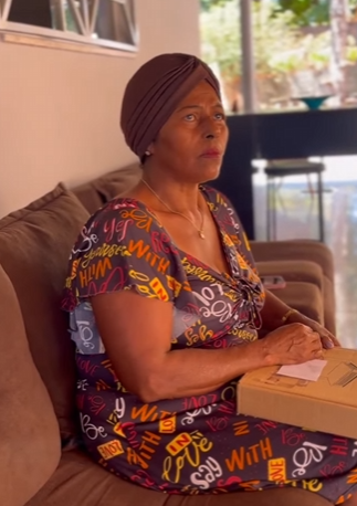 H2123013_Ele não queria que mãe usasse próprio cartão!_part2.mp4