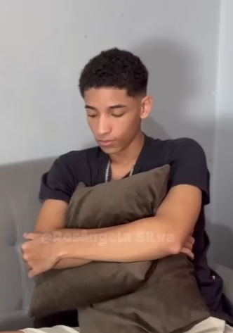 H0106008_Ela eng4nava esposa Acompanhe essa história_part2.mp4