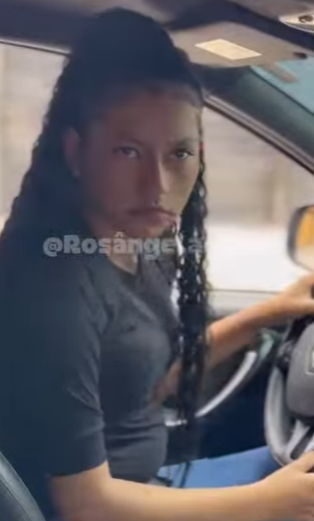 H0106020_Funcionária conserta bicicleta olha oque patrão fez ao descobrir_part2.mp4