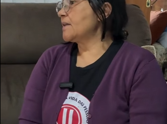 H0402002_Mãe surpreende filhos que nunca visitavam_part2.mp4