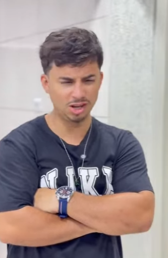 H0328007_Um pequeno detalhe chamou muita atenção_part2.mp4