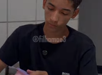 H0406009_Patrão se comove com situação do funcionário_part2.mp4