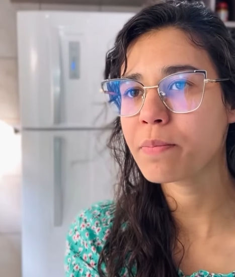 H0110002_Empregada desm4ia com excess0 de trabalho_part2.mp4