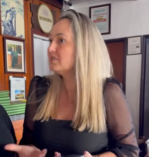 H1003014_Garçom foi demitido por salvar vida dessa mulher…_part2