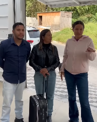 N2504038_A família deve conhecer o seu lugar…_part2
