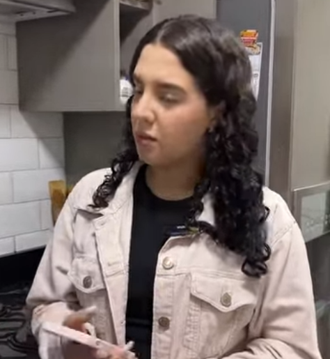 H0203017_Queria comida dela da irmã…_part2.mp4