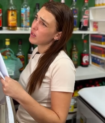 T1301012 Ela não vende mais fiado porque quando tem dinheiro eles compram em outro lugar part2