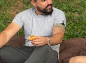 T1301010 Empresária de sucesso se apaixona por um mendigo Part2