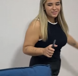 T1301010_Ela levou o marido na casa da vizinha por um motivo, mas no final ela lhe da uma lição_part2