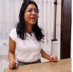 T3300004_Pai corrige sabiamente mãe e filha mimada_part2