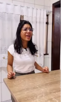 T3300004_Pai corrige sabiamente mãe e filha mimada_part2
