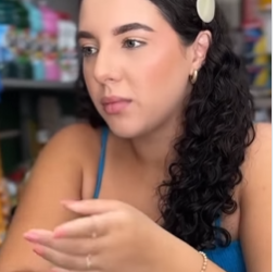 T1305013_Elas queriam tirar proveito da boa vontade da lojista, e mentiram desse_part2