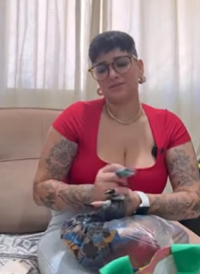 T1706008_Jovem tinha sua esposa e não deixava faltar nada, por isso ela não queria ajudá la a trabalhar_part2