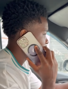 T1706014_Mulher chegou de Nova York com um iPhone 15 para suas três irmãs_part2