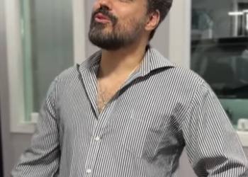 T1301002_Ele se apaixonou por uma atriz famosa e nunca imaginou que o destino os uniria_part2