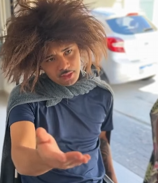 T1301009_Garoto toca a campainha de um desconhecido e pede para ser seu amigo_part2