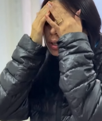 T3300002_Ela só queria ajudar a mãe mas ele a fez se sentir culpada por isso!