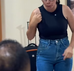 T1118001 Meu próprio marido me roubou pra ver futebol. Mas fiz ele se arrepende part2