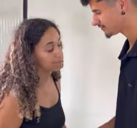 T0800007 Secretaria e tentada pelo seu chefe, e eles fizeram isso encima de um catre de madeira part 2