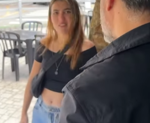 T1301015 Ela tentou fixar um preço no negócio do outro, mas aprendeu uma lição part2