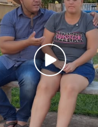 T2206002 Casal foi surpreendido pela irmã da igreja, veja só a reação deles part2