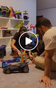 T3300006 Filho da uma grande lição em seus pais part2