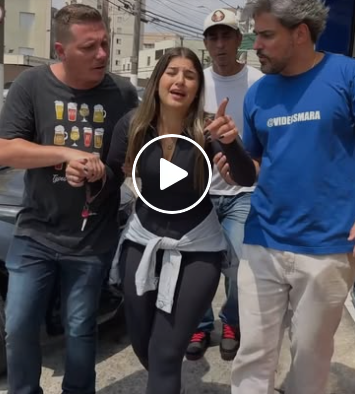 T1716044_Ela colocou uma máquina de cartão no banco de uma moto taxi mas você não vai acreditar porque ela fe_part2