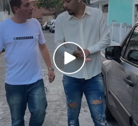 T1316022 Trocar de roupa repetidamente não faz de você uma pessoa melhor part2