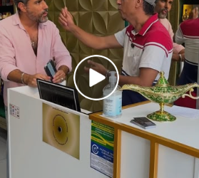 T1316019 Levou um golpe porque estava mexendo no celular, e não prestou atenção no serviço part2
