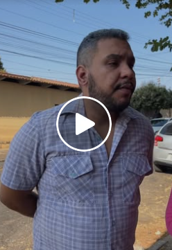 T1713006 Ela levou um presentinho para o pai no dia do seu aniversário e ele não quis part2
