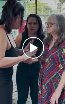 T4601001 Preste bastante atenção o que acontece em lugares Públicos! Isso é um absurdo part2