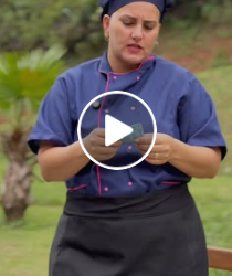 T3410011 Patroa não acreditou no que viu no que ficou sabendo de sua funcionária. Parte2