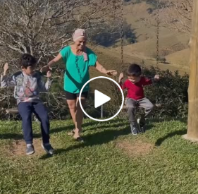 T6529002_Essa mãe deixava os filhos sozinhos para ir passear. A avó salvou a vida deles_part2